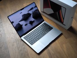 MacBook Pro 14" MAX | 32GB RAM | 8TB SSD | Top!
